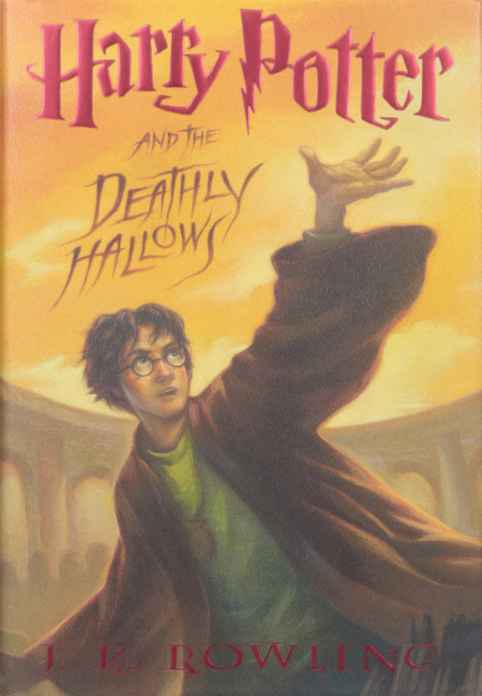 Harry Potter and the Deathly Hallows (#7) by J. K. Rowling